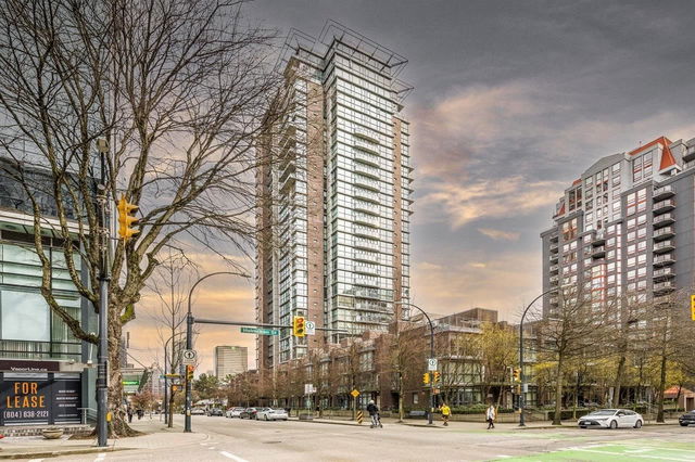 602 - 1068 Hornby Street