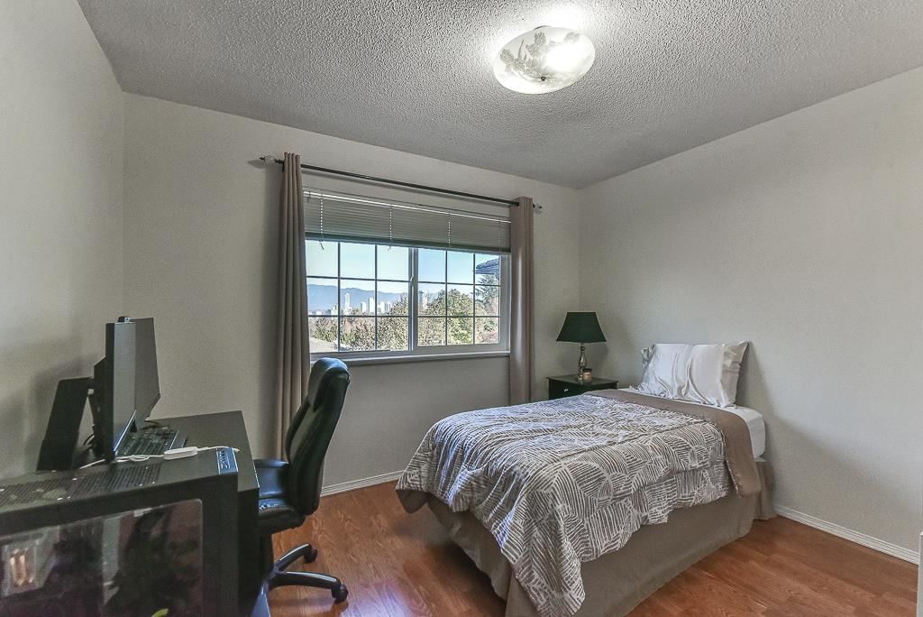 Listing Image 26