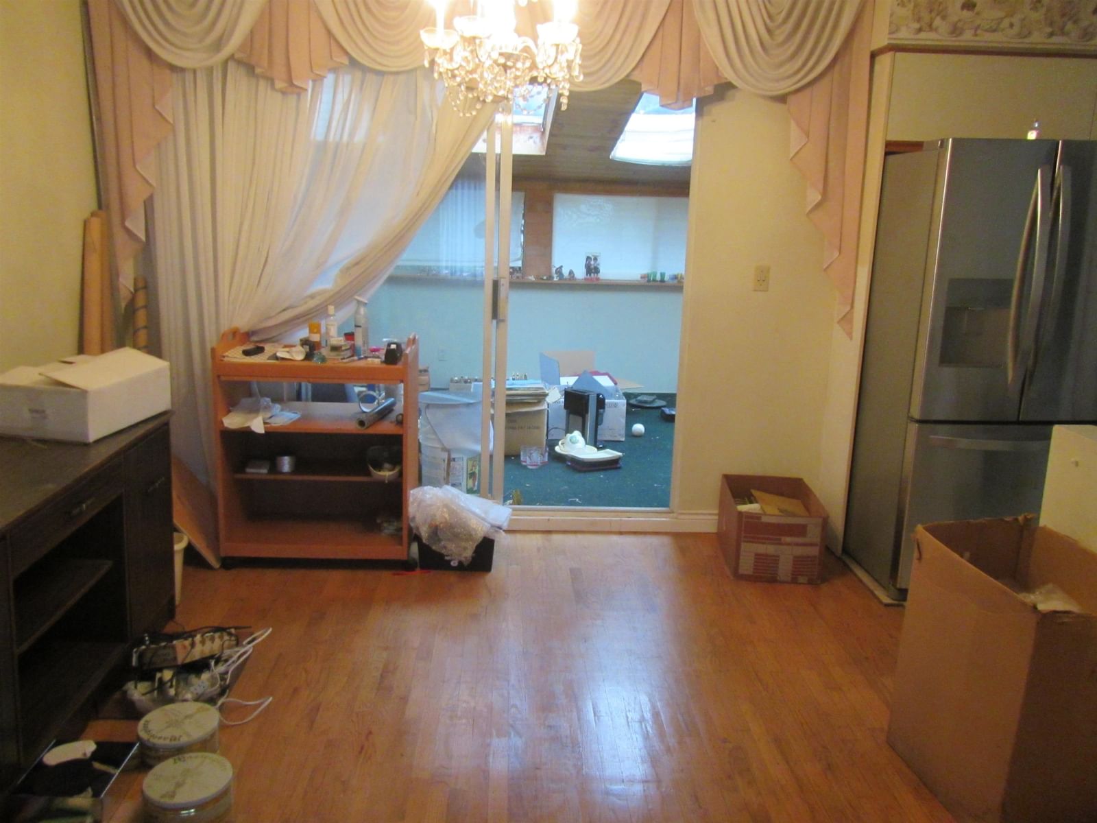 Listing Image 11