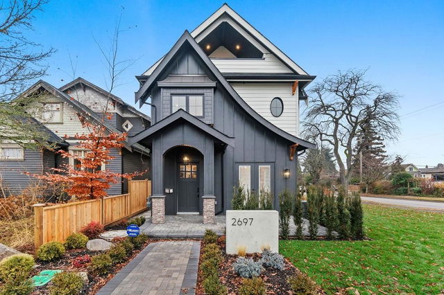 2697 Dundas Street