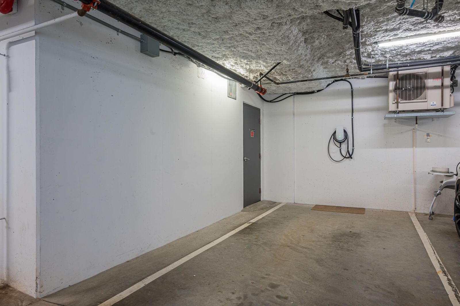 Listing Image 34