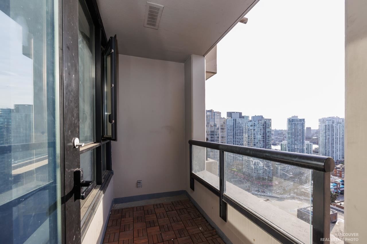 Listing Image 17