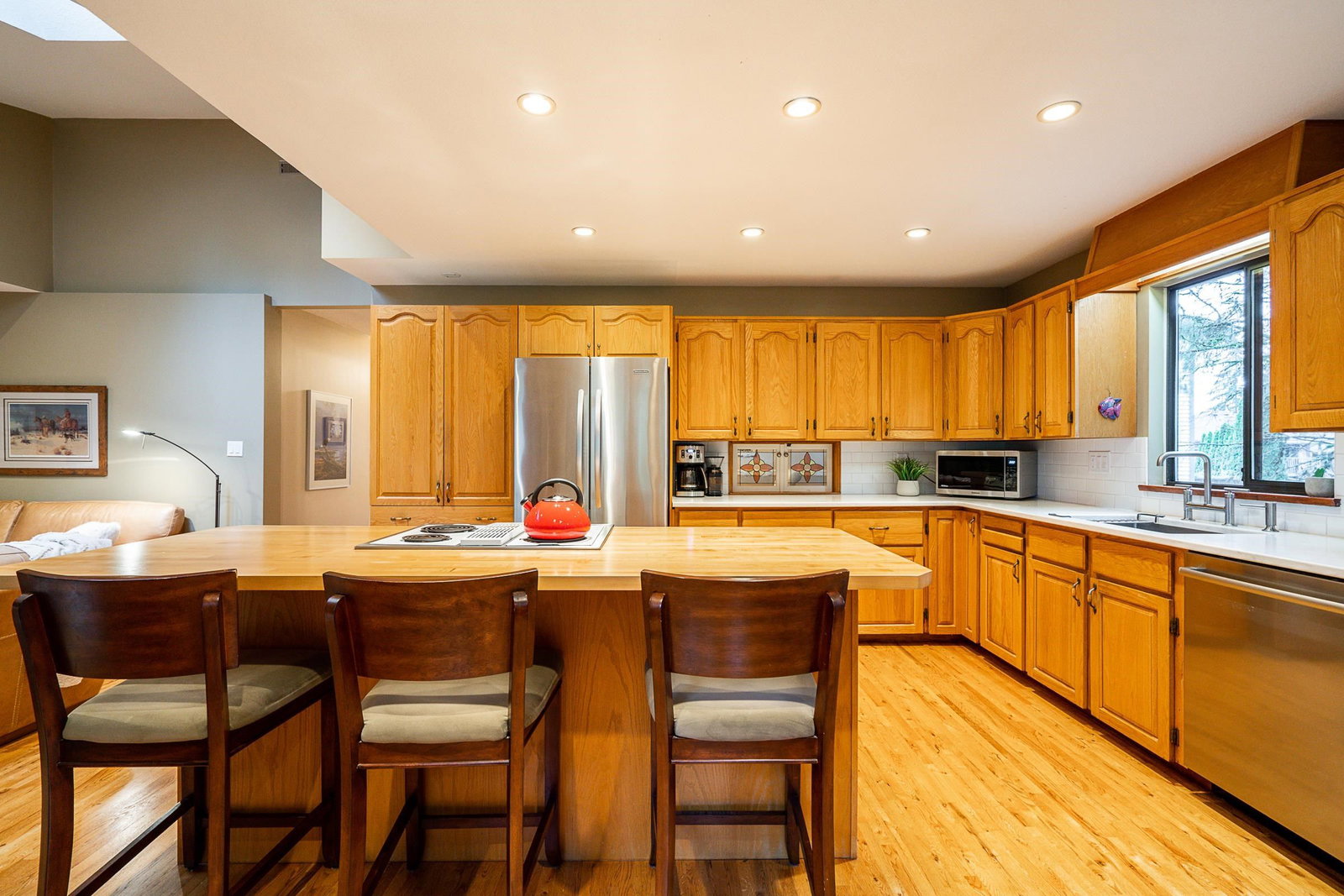 Listing Image 9