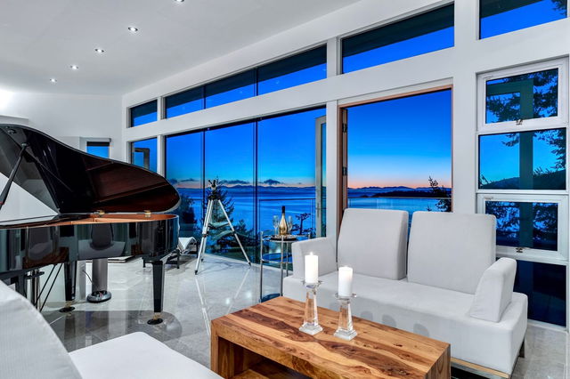 5517 Ocean Place