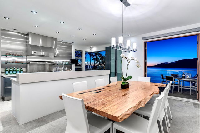 5517 Ocean Place