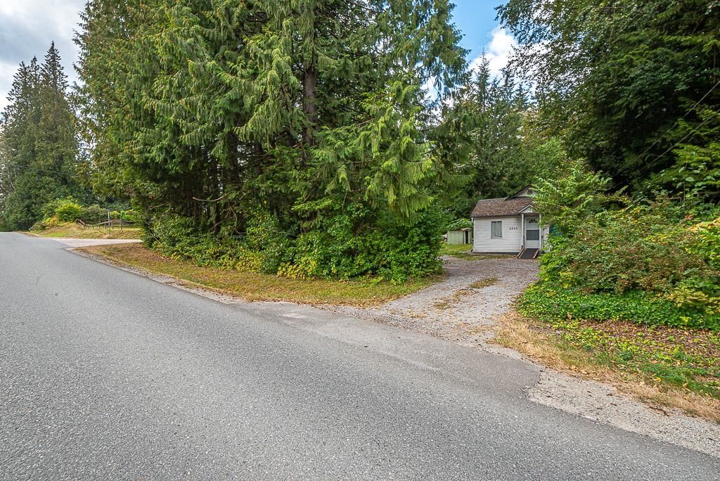 Listing Image 8