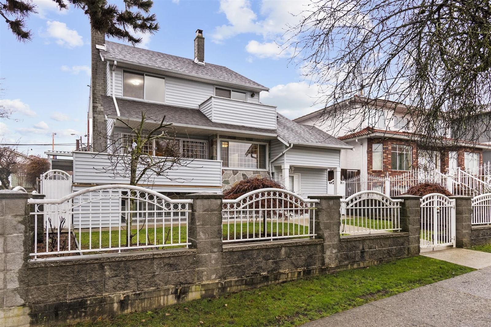 Listing Image 1