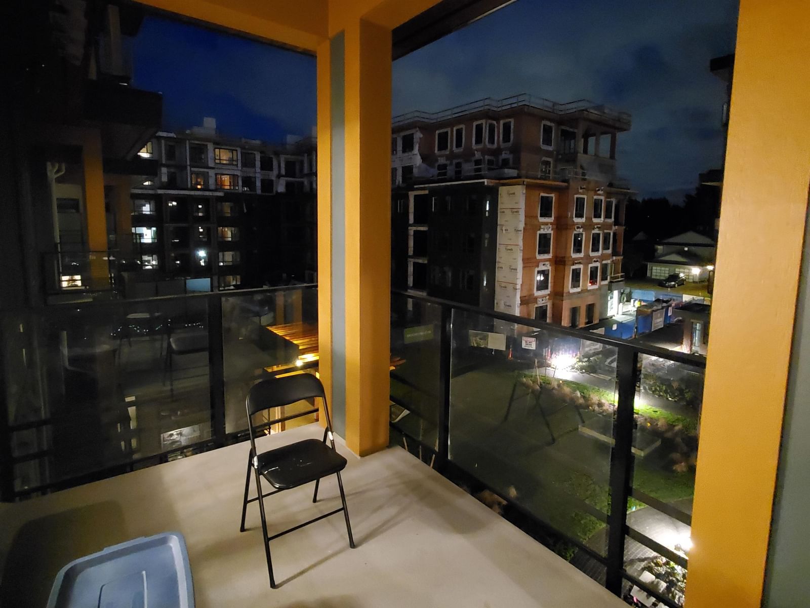 Listing Image 12