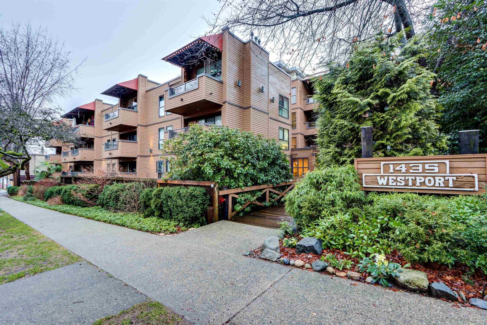 Listing Image 20