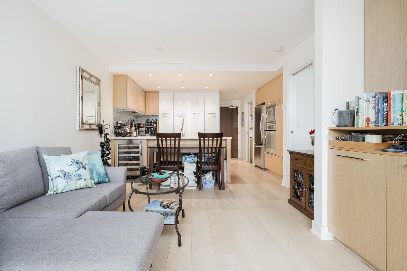 Listing Image 9