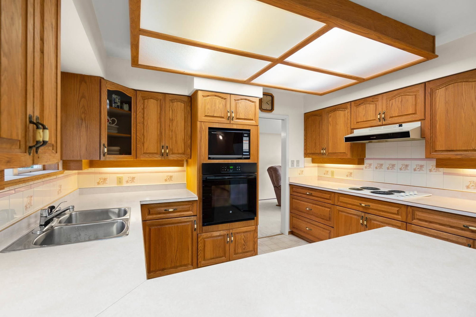 Listing Image 12