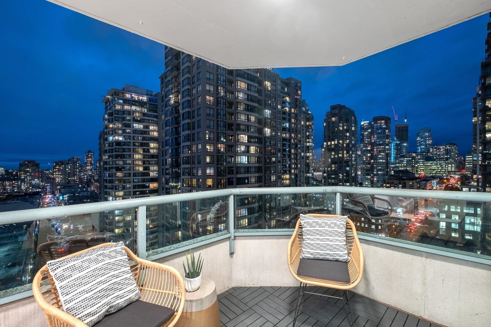 Listing Image 10