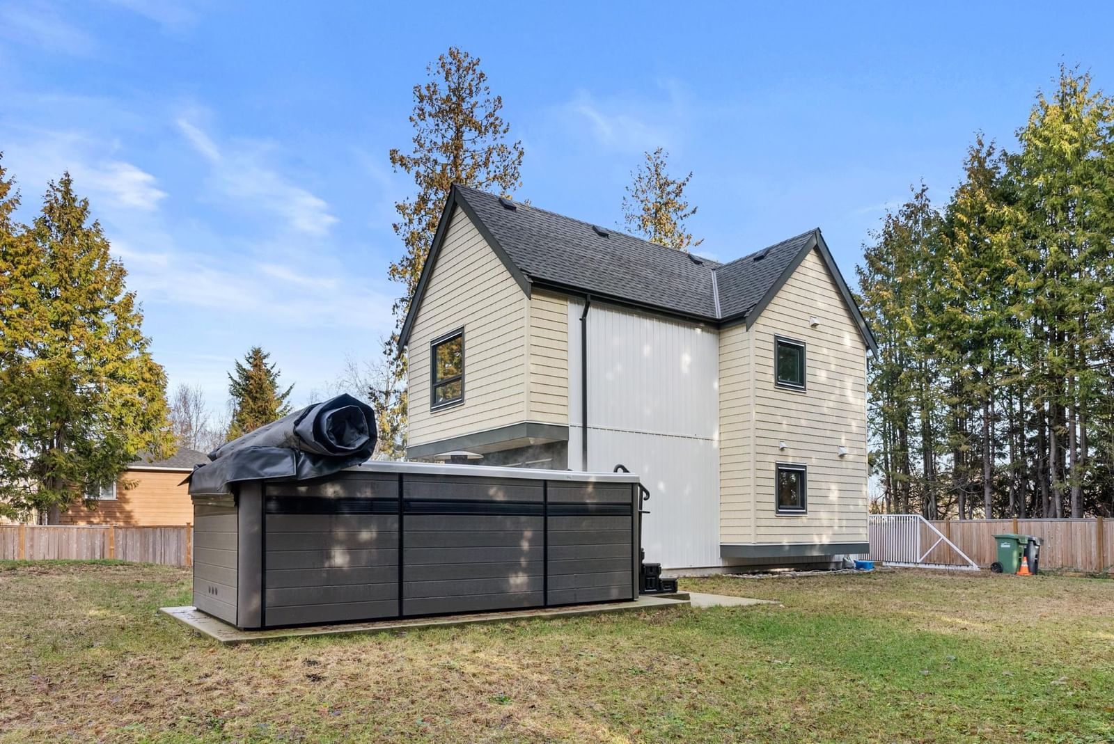Listing Image 24
