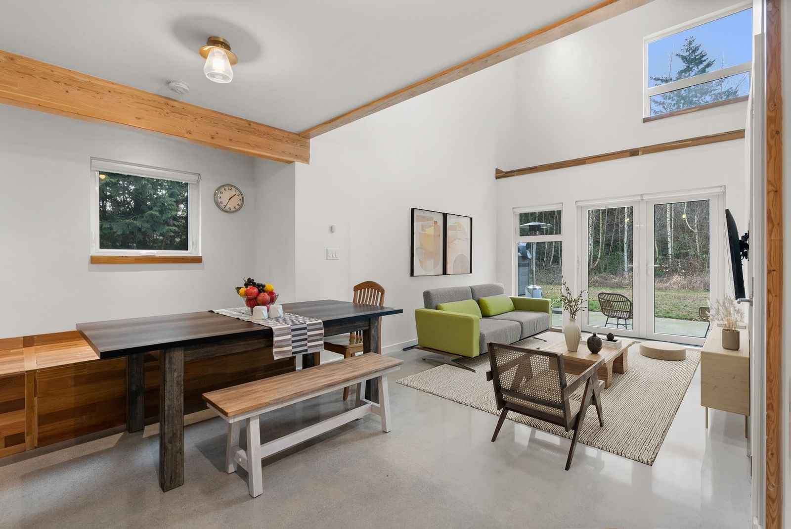 Listing Image 6