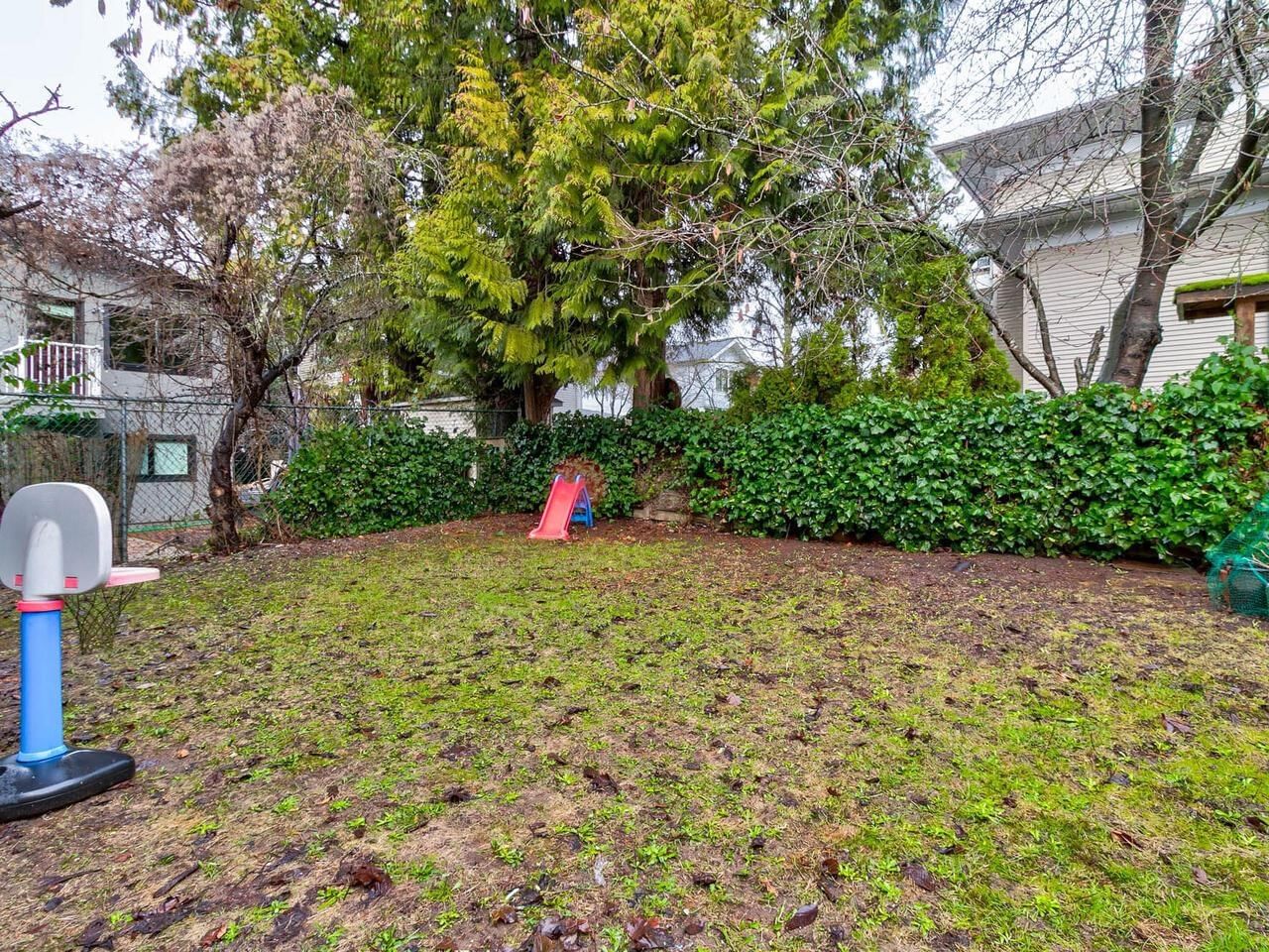 Listing Image 14