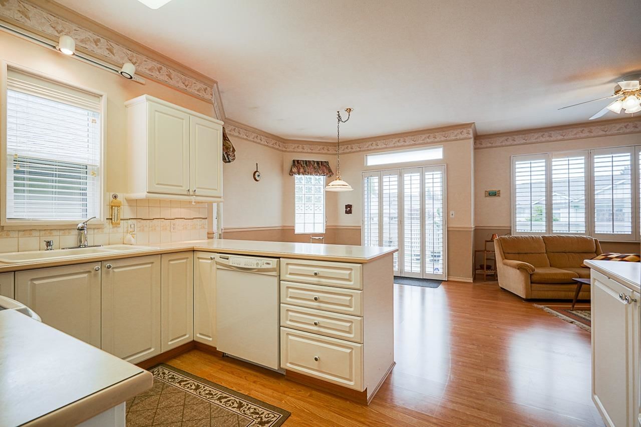 Listing Image 13