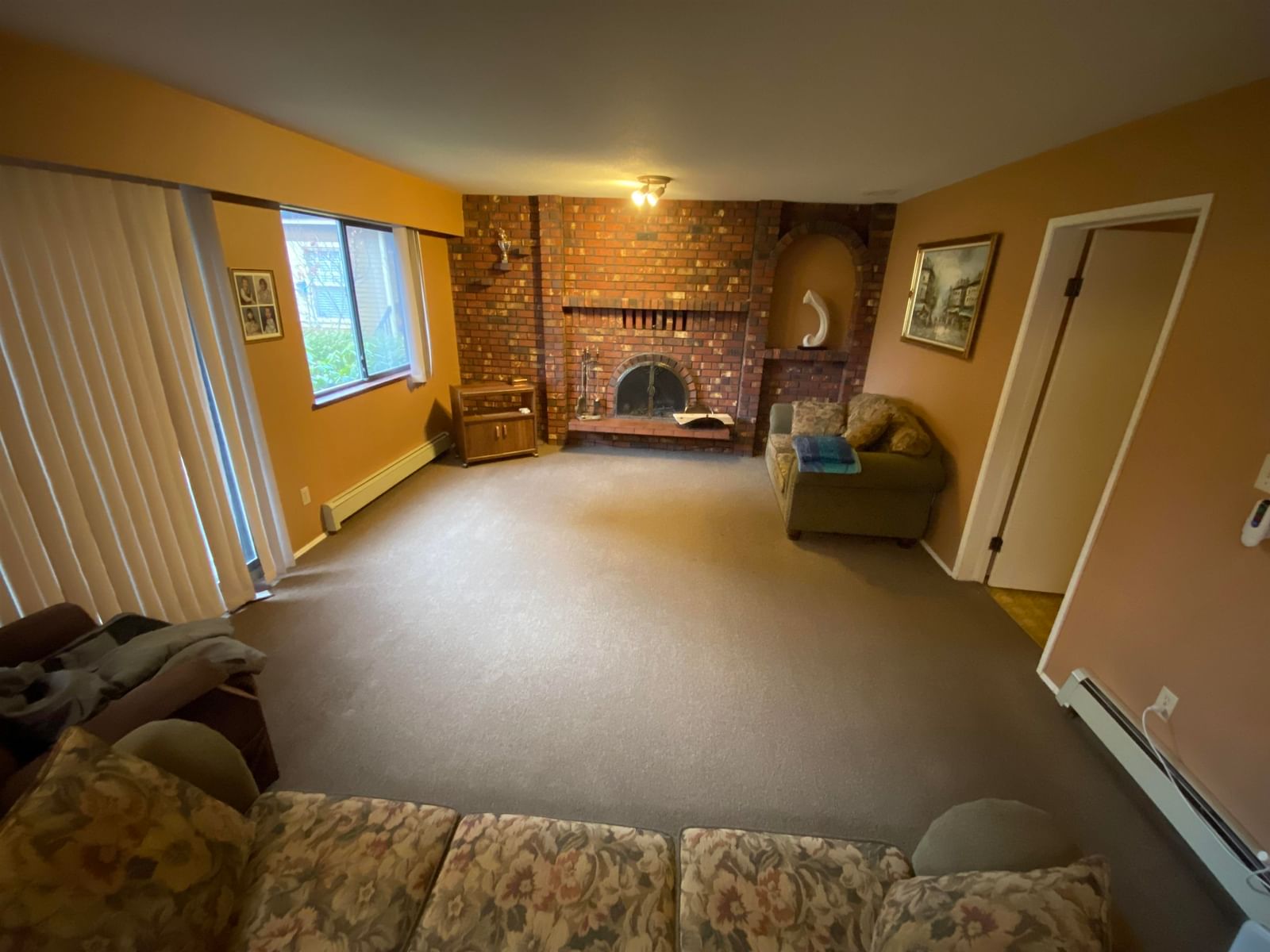 Listing Image 7
