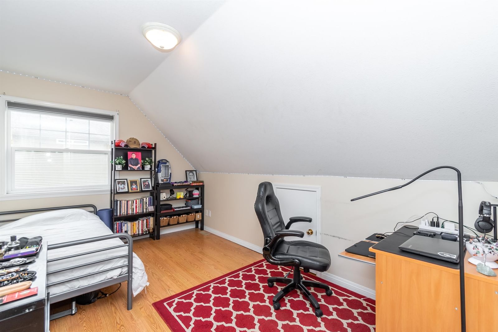 Listing Image 19