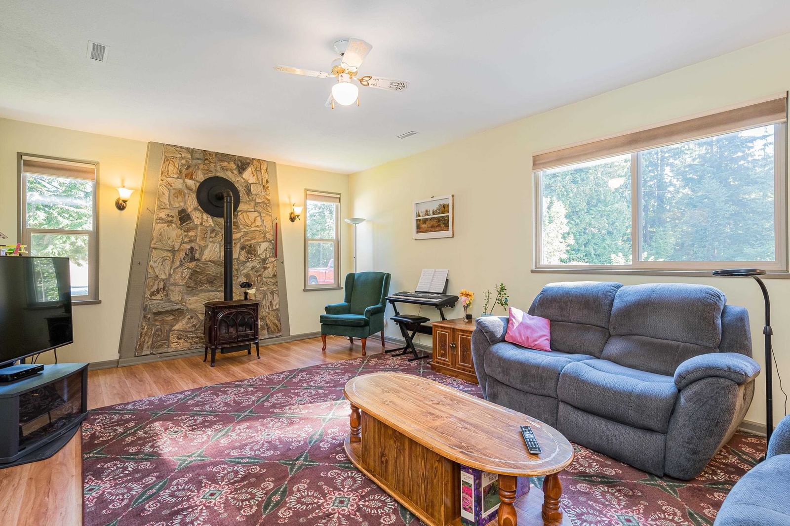 Listing Image 15