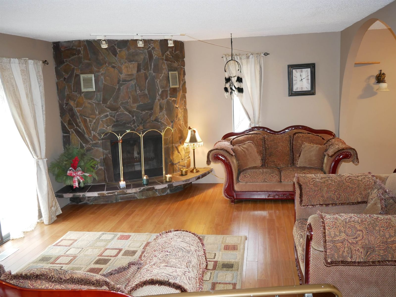 Listing Image 9
