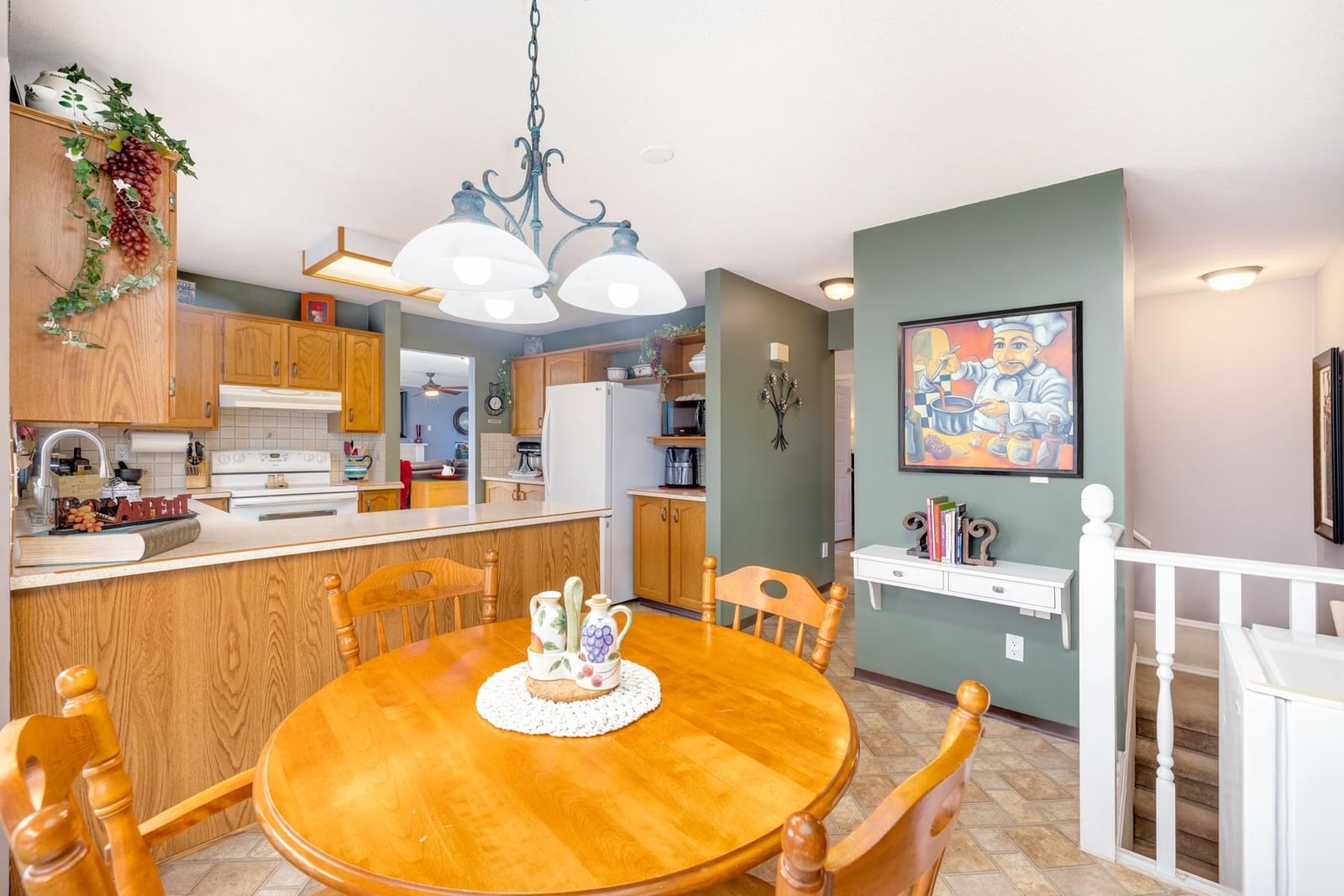Listing Image 11