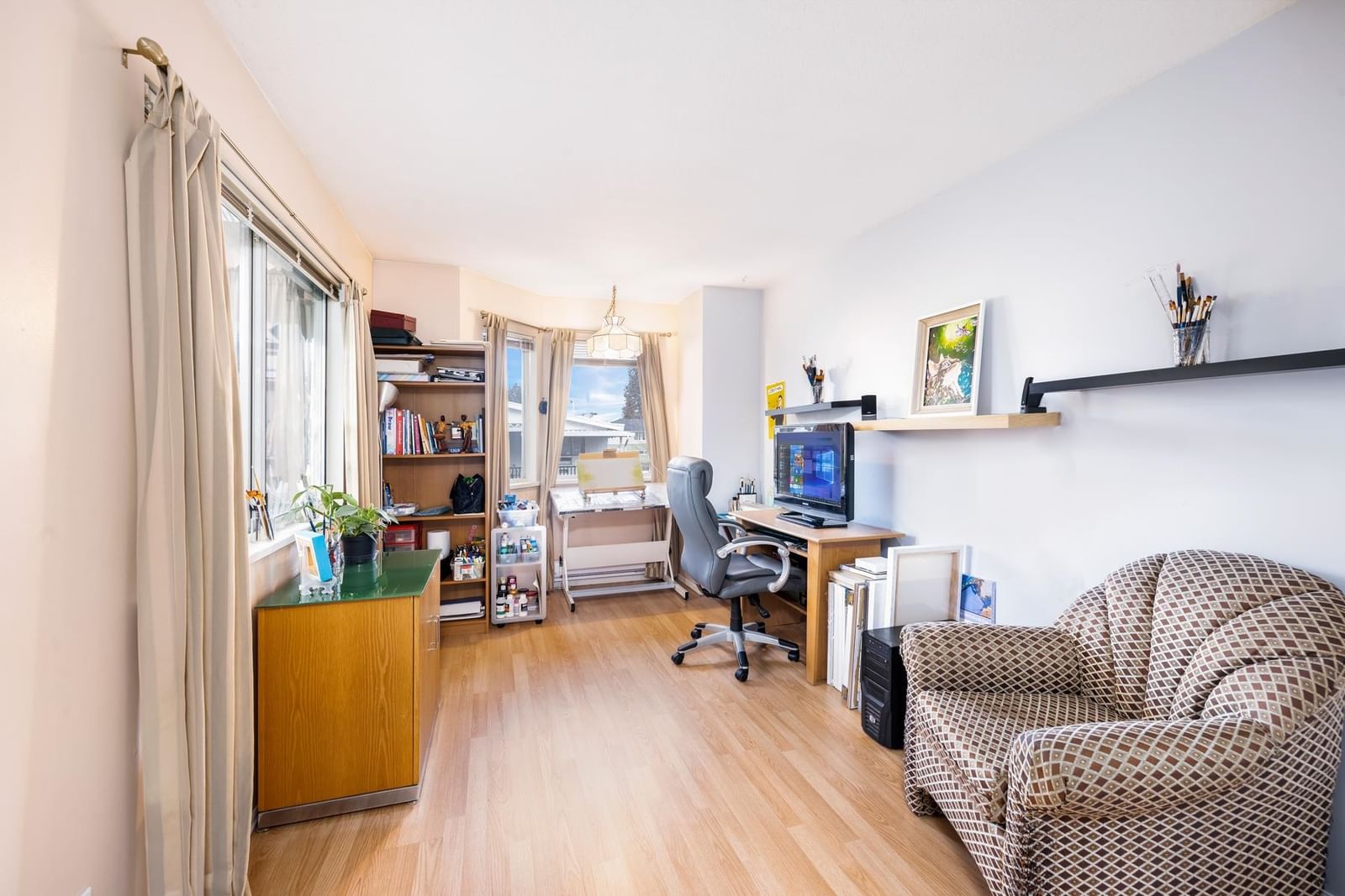 Listing Image 16