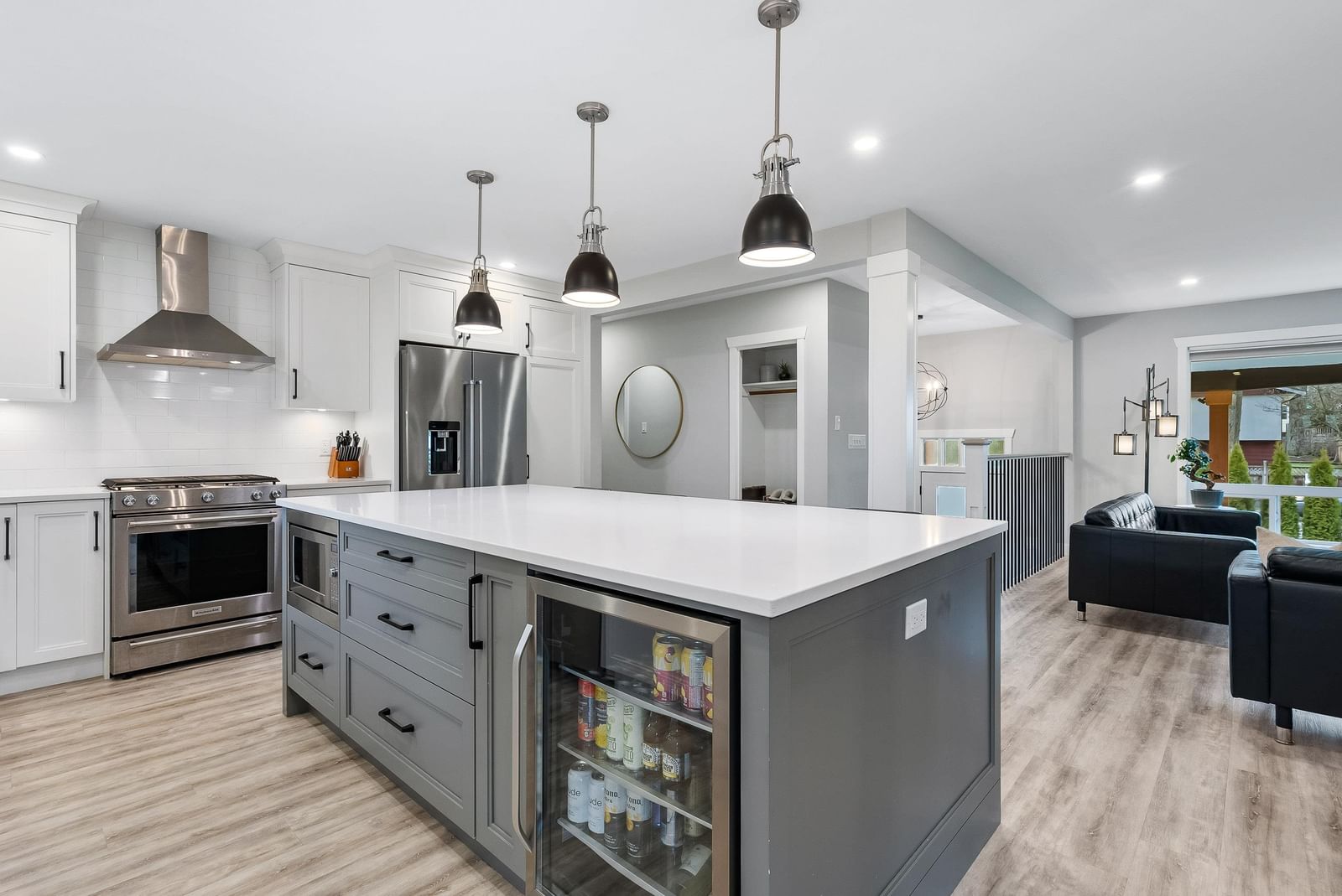 Listing Image 9