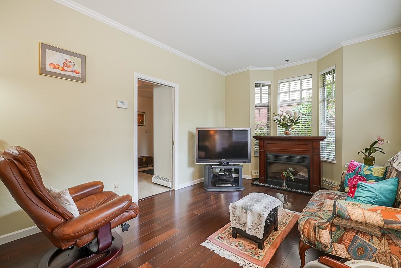 Listing Image 12