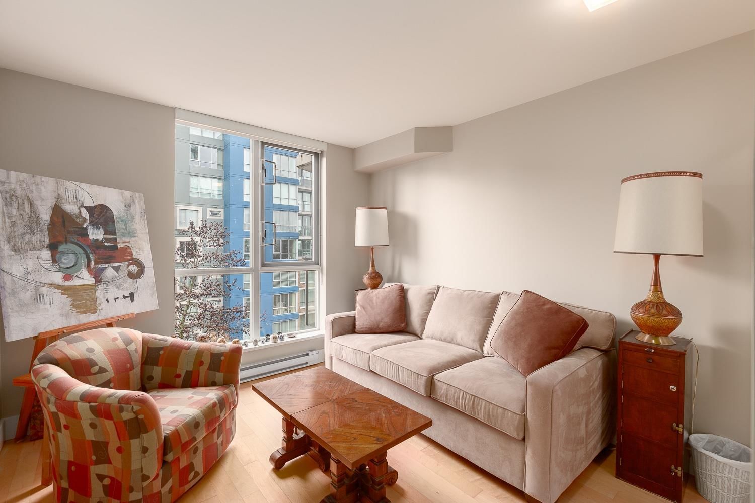 Listing Image 15