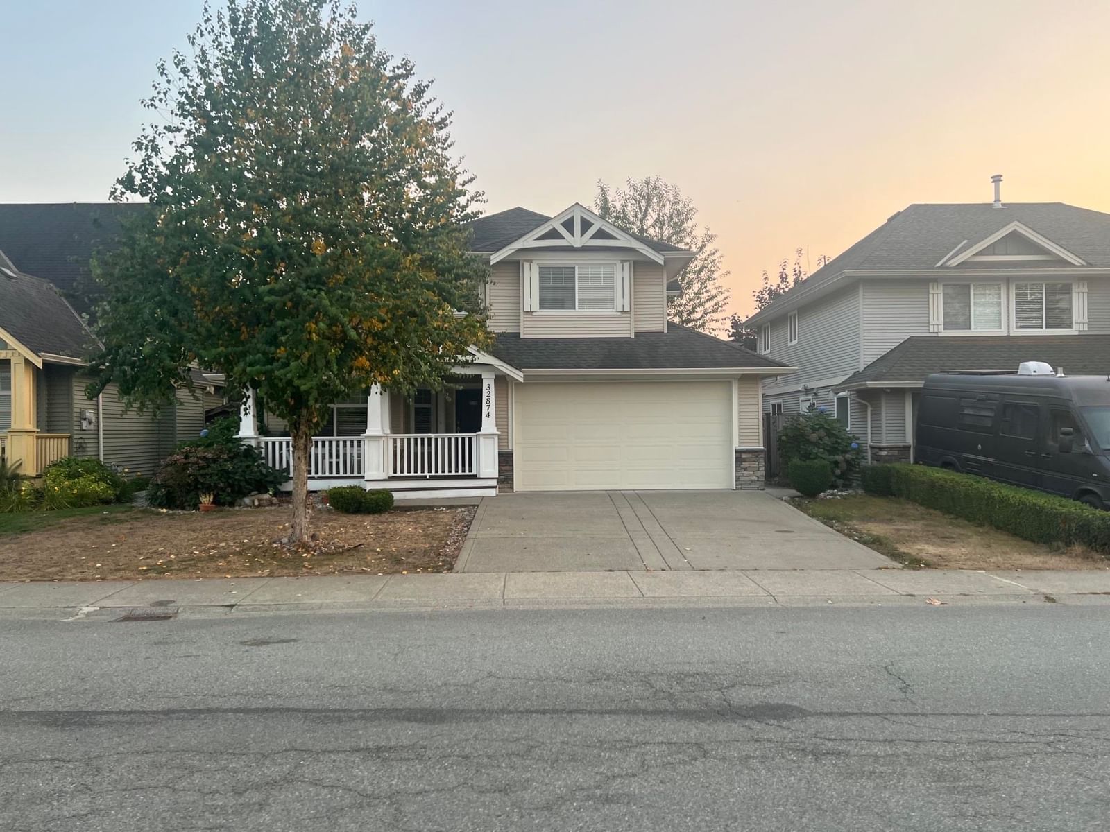 Listing Image 1