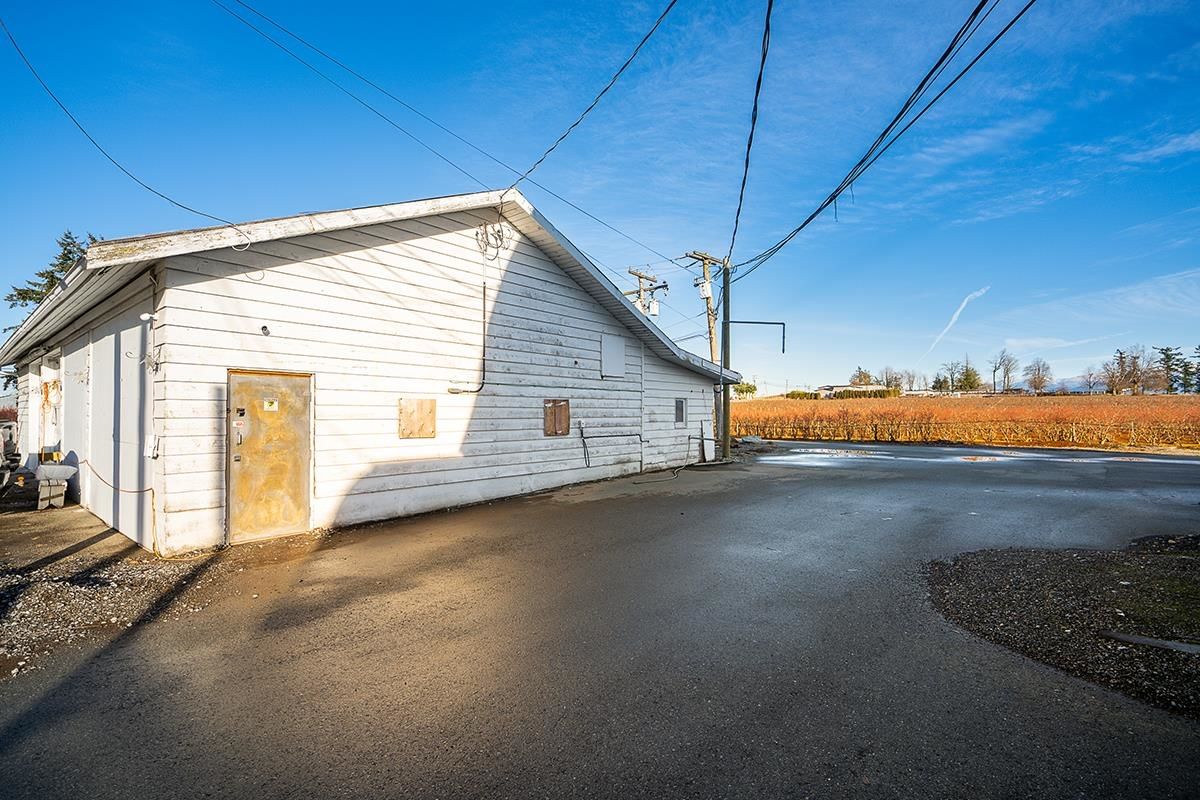 Listing Image 24