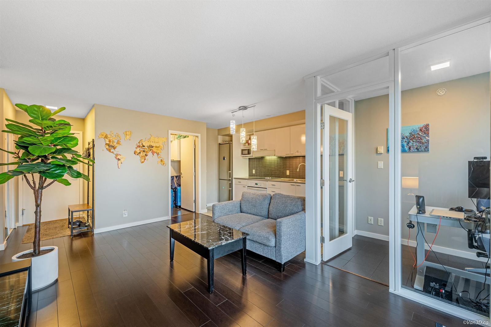 Listing Image 11