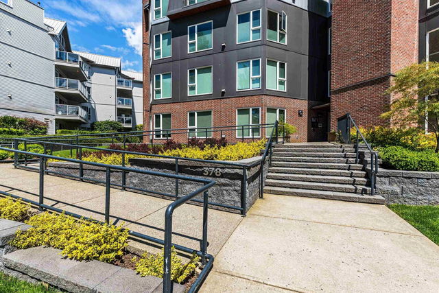 302 - 378 Esplanade Avenue