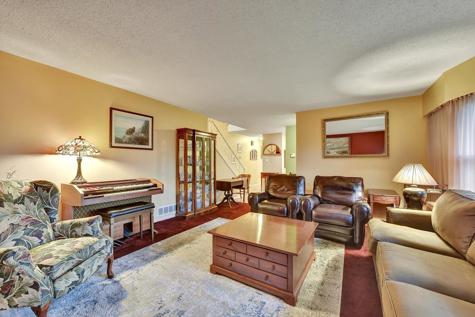 Listing Image 12