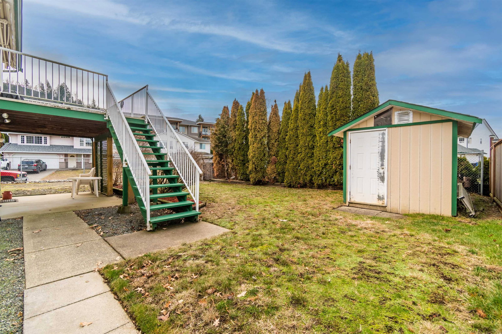 Listing Image 4