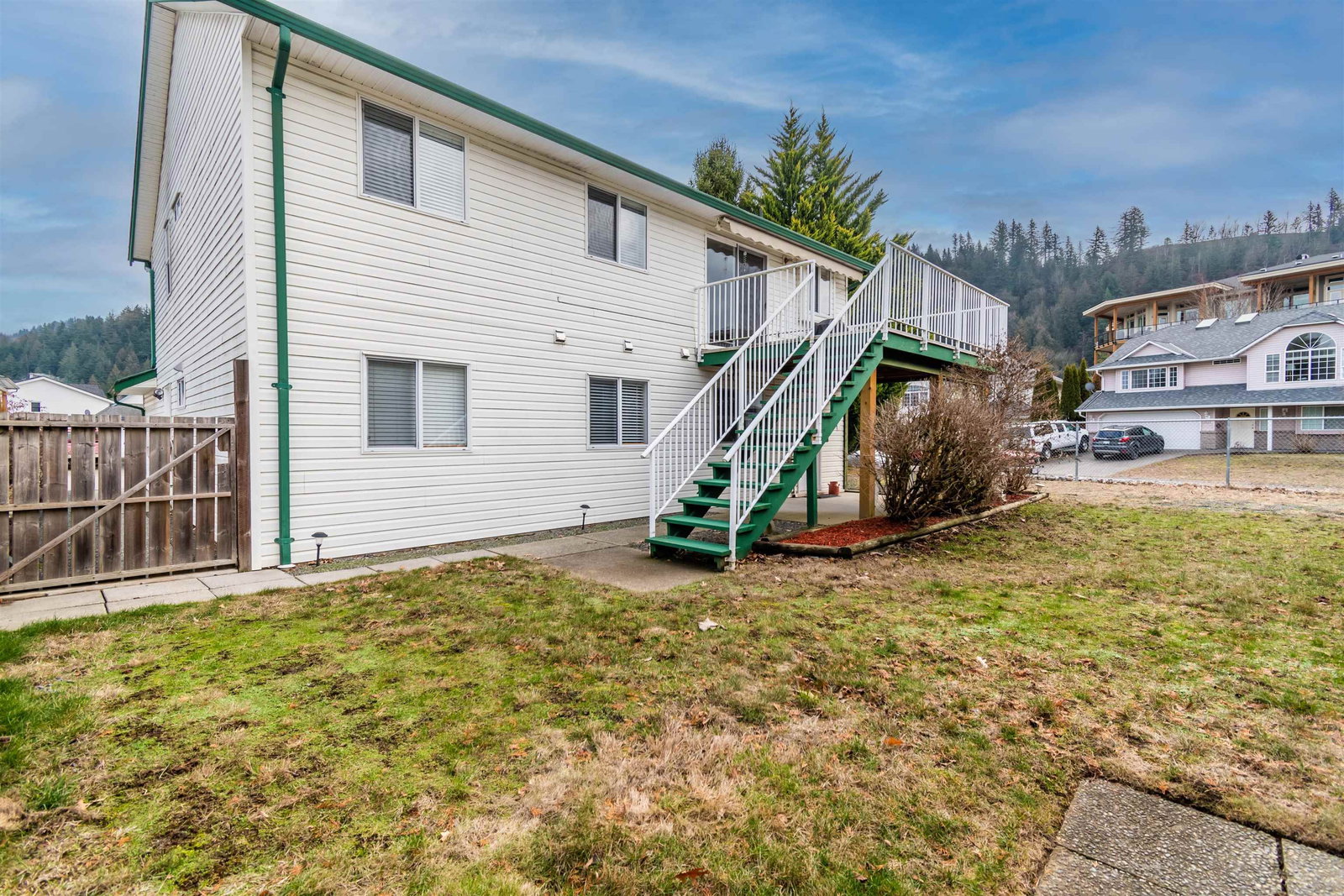 Listing Image 5