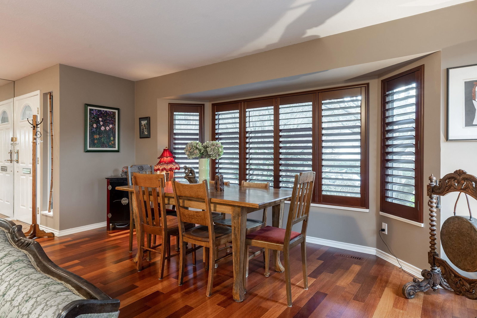 Listing Image 8