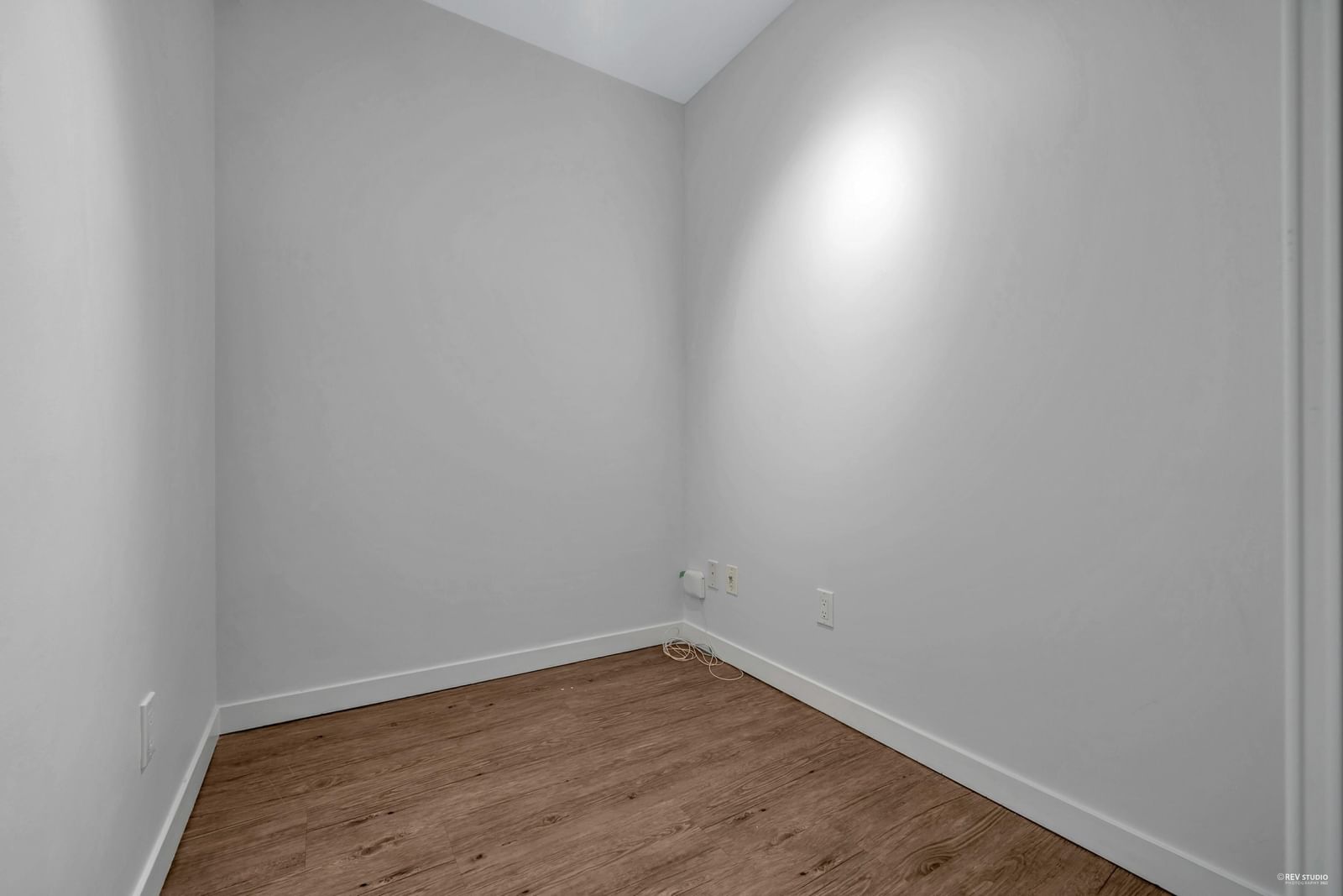 Listing Image 24