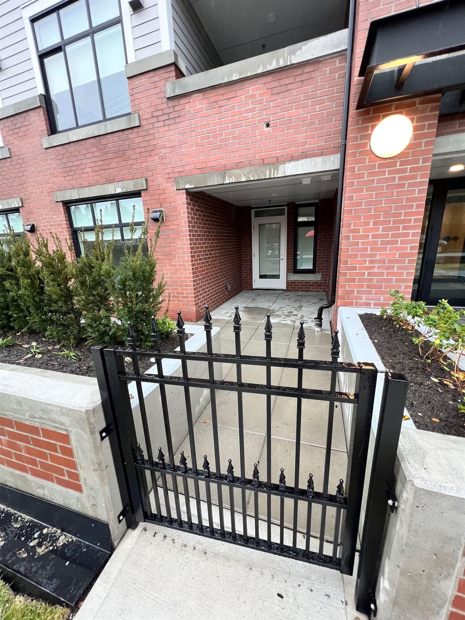 Listing Image 16