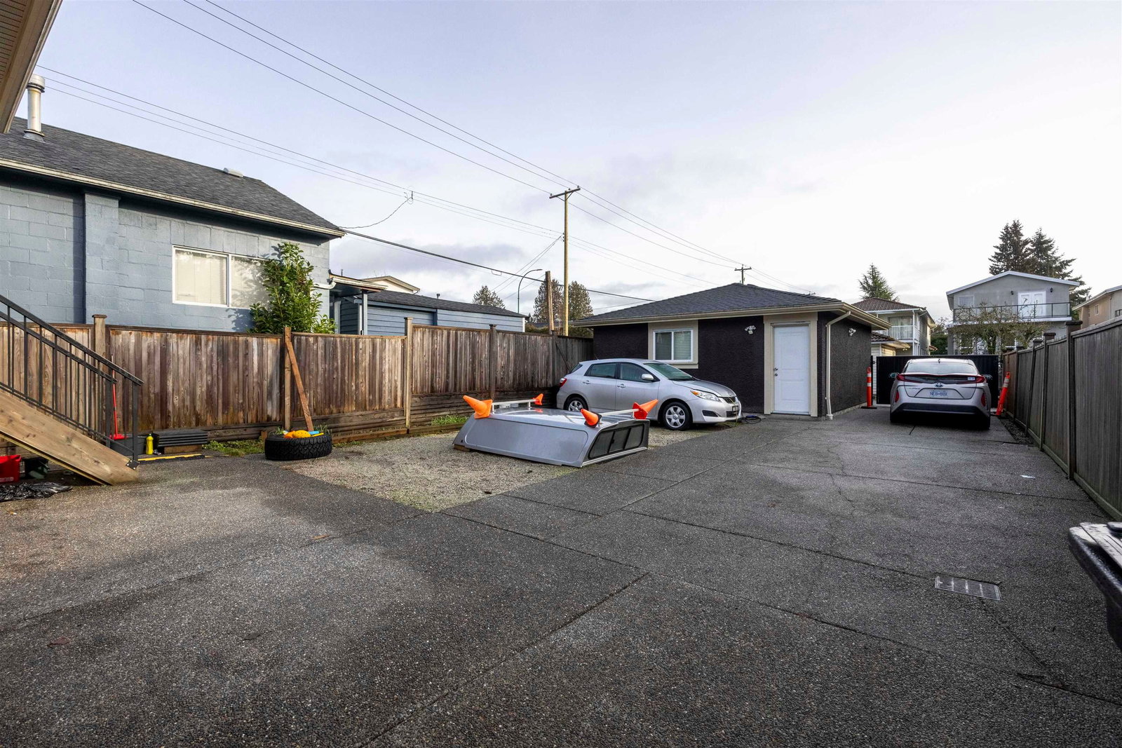 Listing Image 25