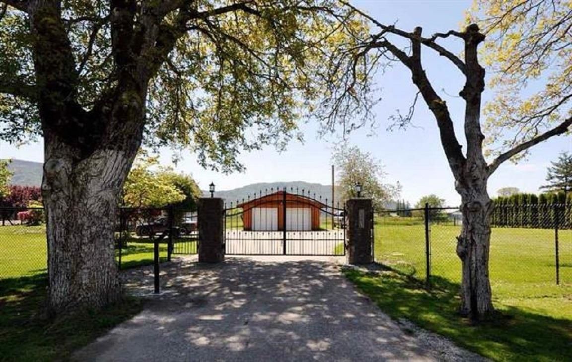 Listing Image 14