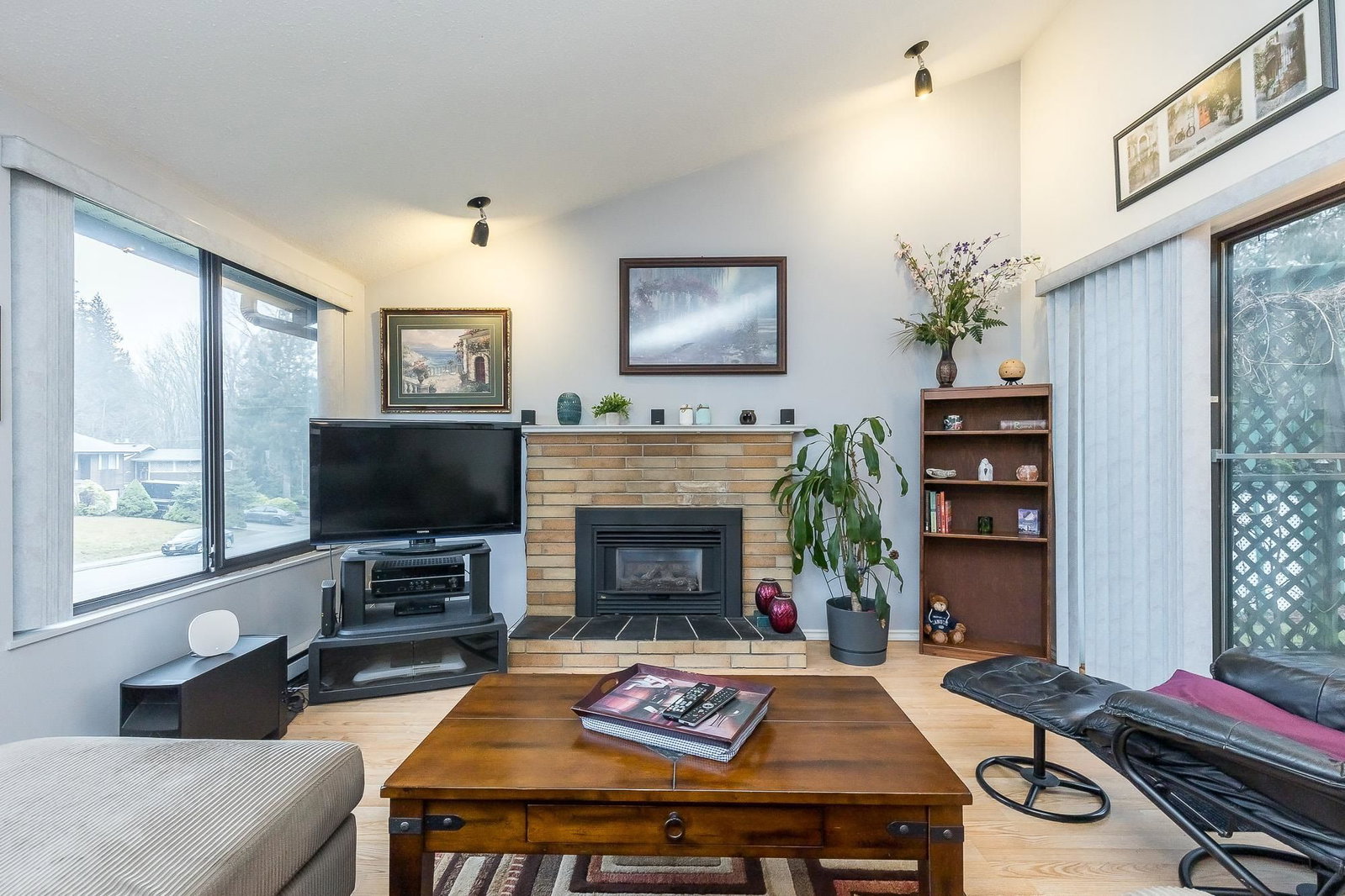 Listing Image 17