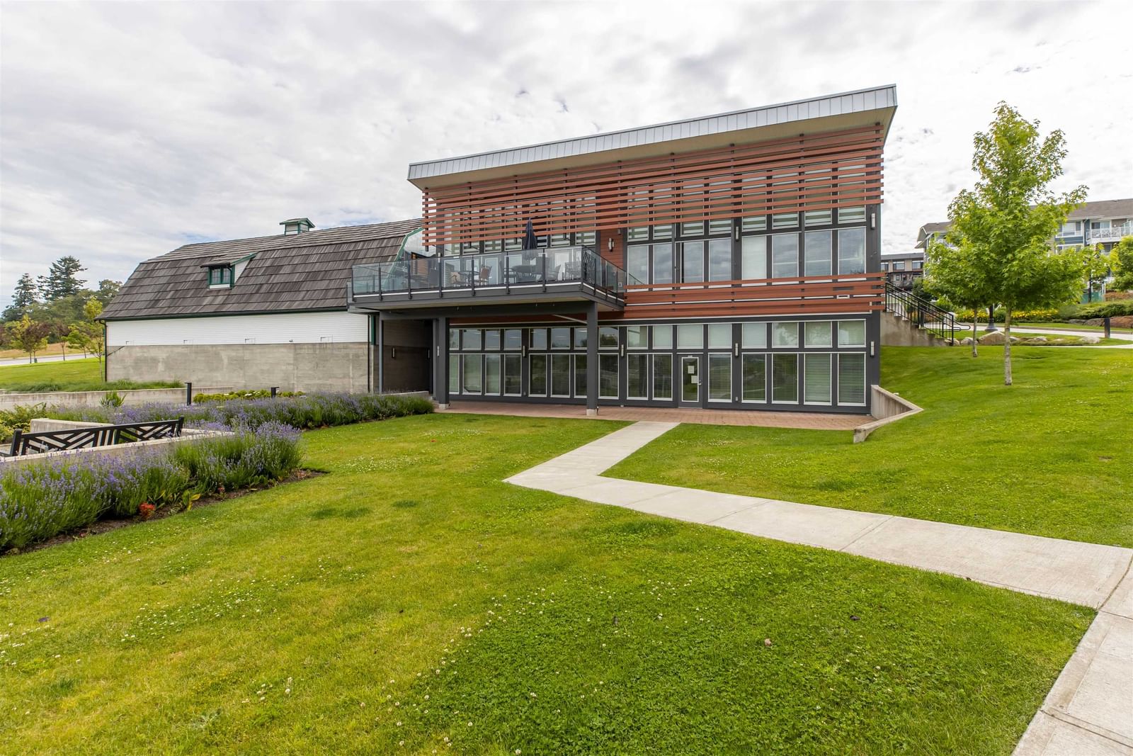 Listing Image 25