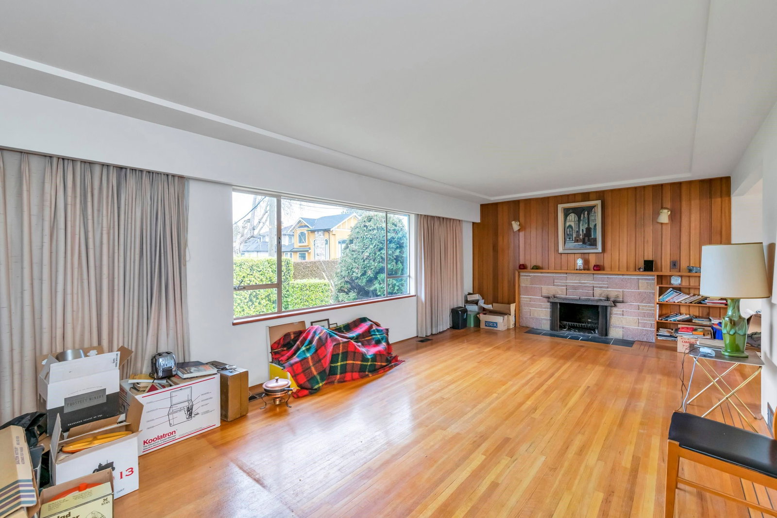 Listing Image 5