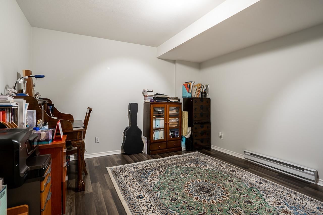 Listing Image 33
