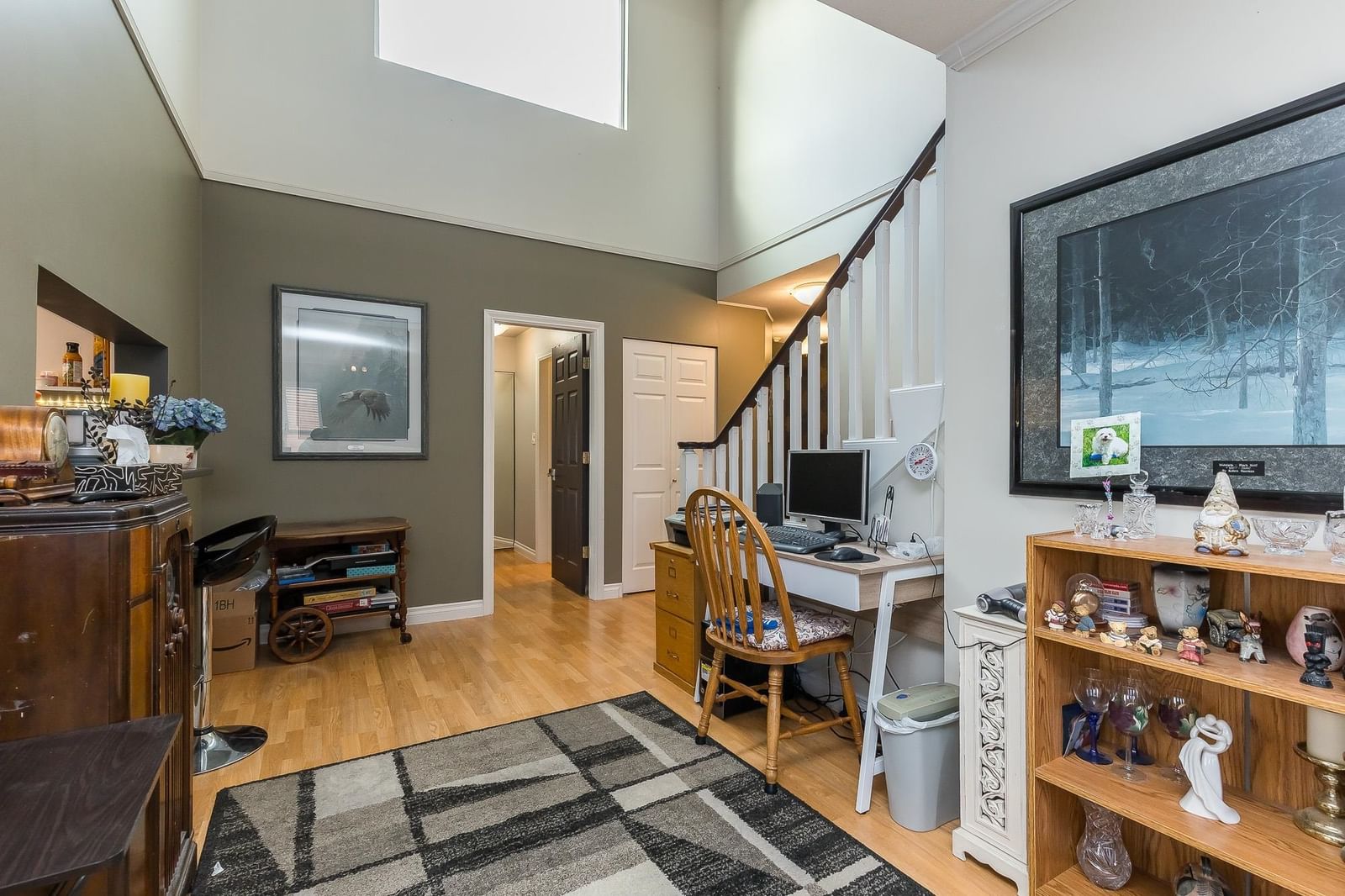Listing Image 8