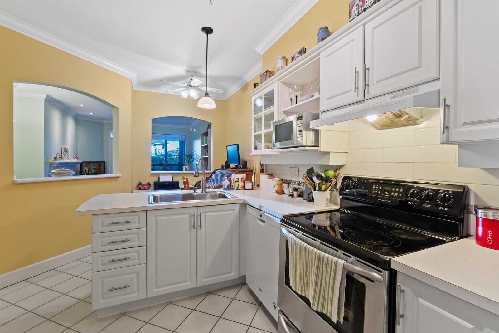 Listing Image 11
