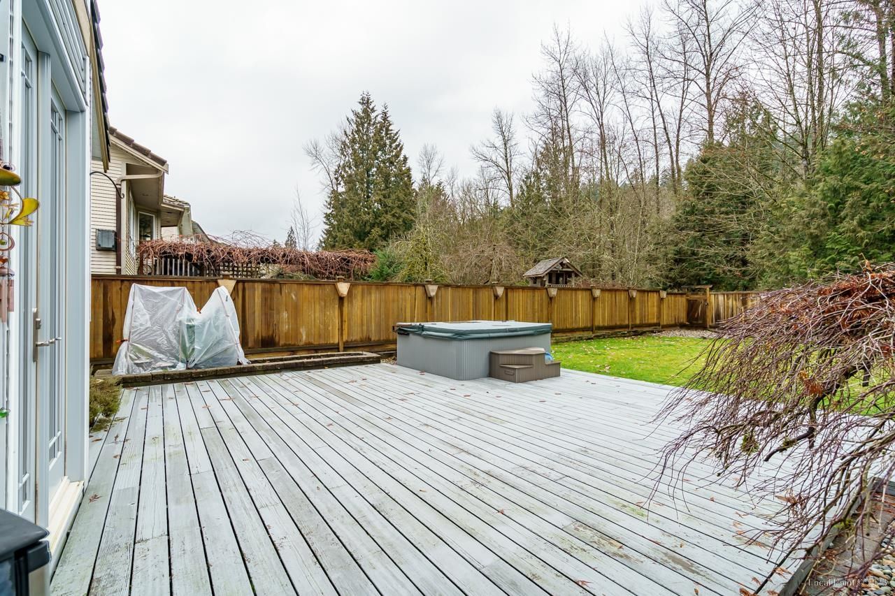 Listing Image 5
