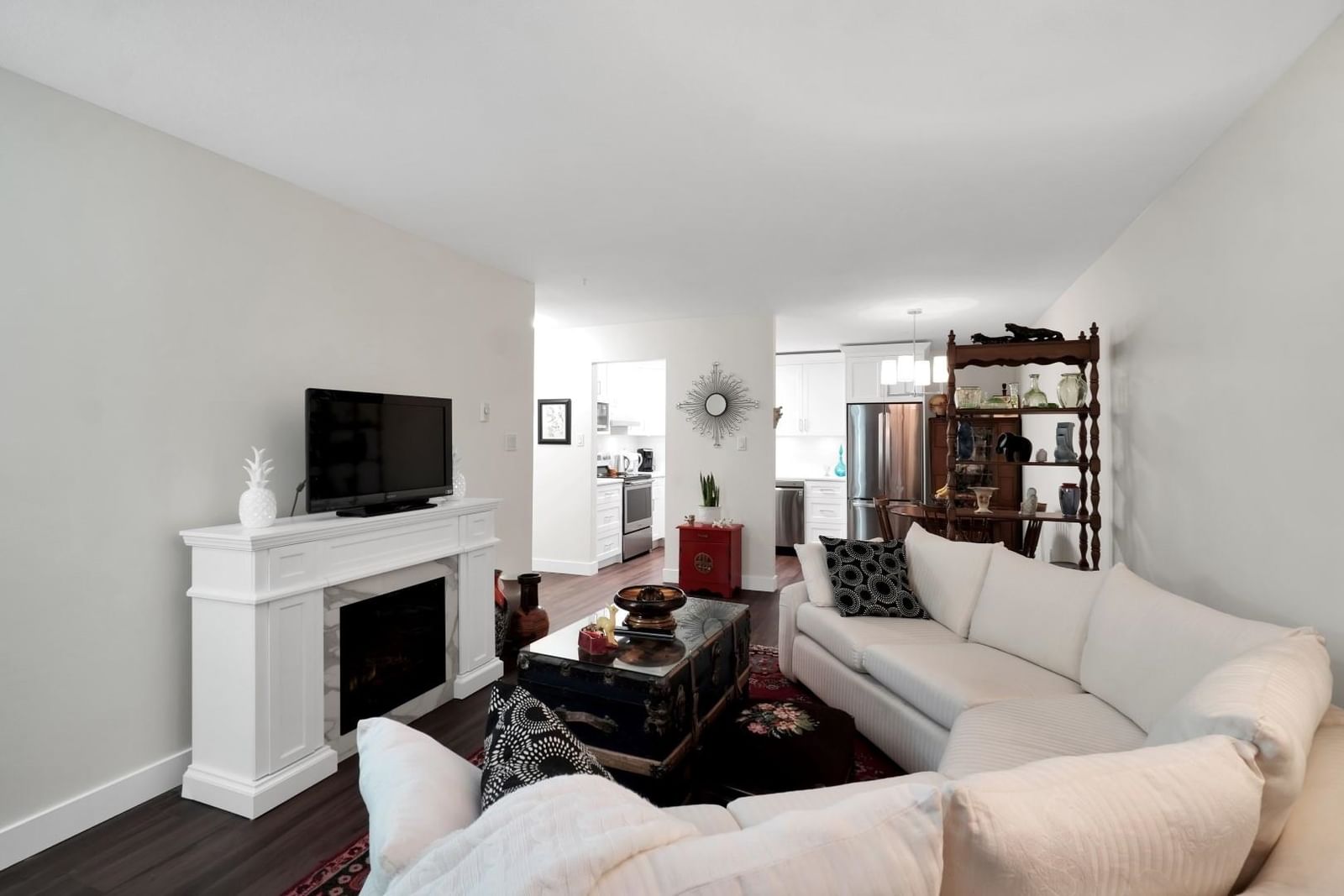 Listing Image 20