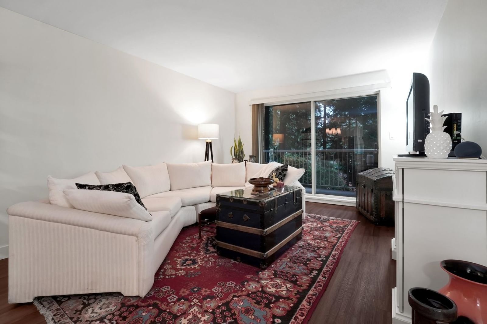 Listing Image 22